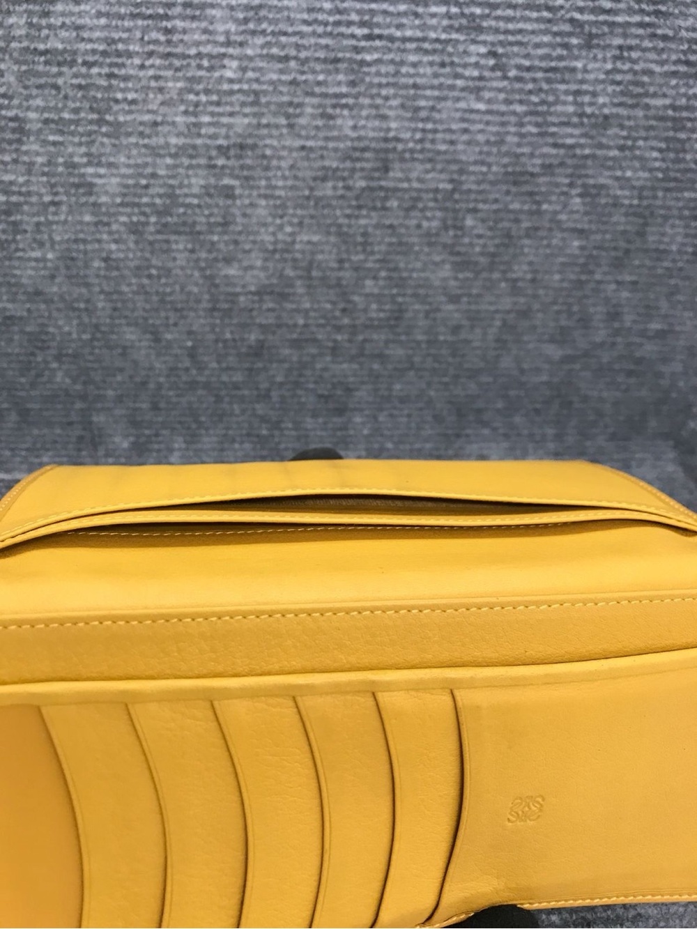 Loewe Vintage Mustard Yellow Leather Continental Wallet Snap Closure - Picture 10 of 15